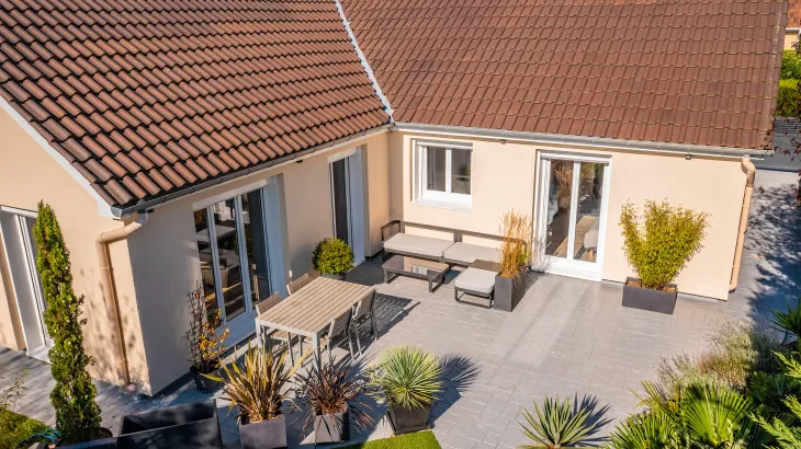 isolation par l'extererieur sur une maison moderne