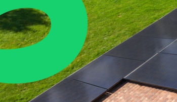 panneaux solaires toit maison 
